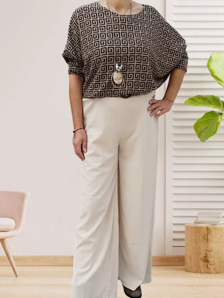pantalon large fluide beige clair pour femme vue de face