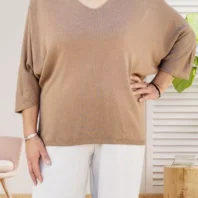 Pull fin col en V camel femme vue devant