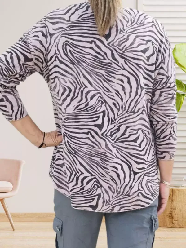 pull-fin-motif-zebre-rose-poudree-ds Pull fin motif zèbre rose poudrée femme vue dos