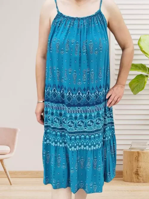 Robe à fines bretelles bleu été femme – légère, fluide et confortable. Idéale pour la plage, les vacances et les journées ensoleillées. Mode estivale tendance vue devant