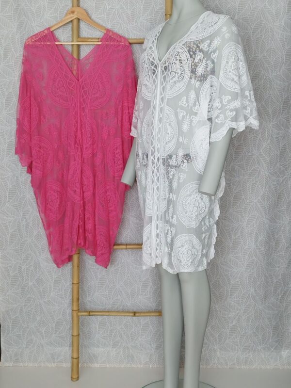 Robe de plage en dentelle blanc