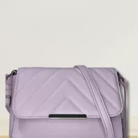 sac à main bandoulière rabat chevron parme