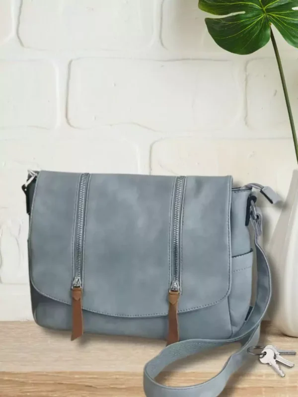 sac-besace-a-bandouliere-bleu-gris-dv Sac besace à bandoulière bleu femme vue dos