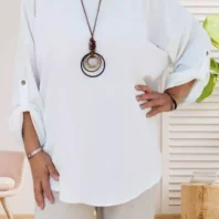 Tunique col rond avec collier blanc femme vue devant