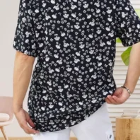 Chemise à fleurs, coupe fluide pour un confort optimal et un style chic, vue de dos, coloris : noir