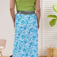Jupe longue fleurie taille élastique turquoise pour femme vue de face