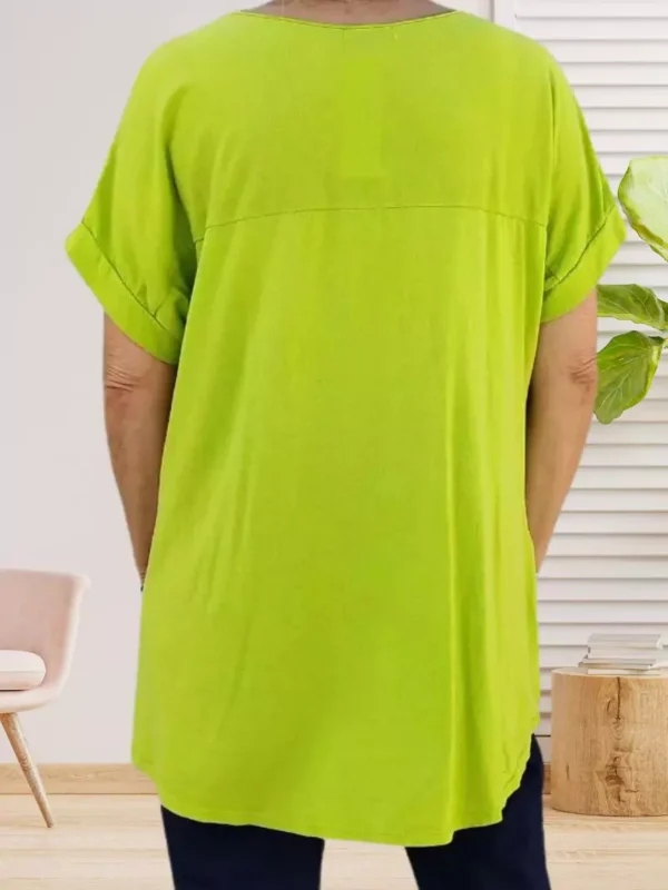 t-shirt-etoile-a-sequins-vert-anis-ds T-shirt étoile à sequins, col en V et coupe fluide, bi-matière lin et coton, vue de dos, coloris : vert anis
