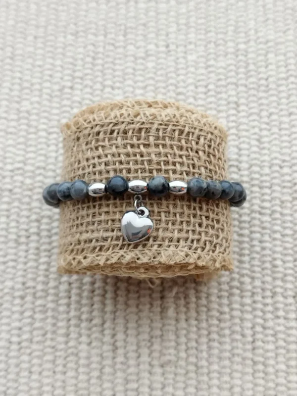 Bracelet fantaisie perle et coeur noir