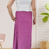 Jupe longue à volant asymétrique framboise pour femme vue de dos