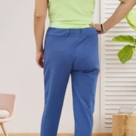 Pantalon de survêtement léger bleu femme vue dos