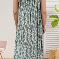 Robe petites fleurs fines bretelles kaki, encolure élastiquée devant et dos, coupe fluide en 100% viscose, vue dos