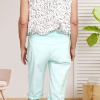 bermuda uni turquoise pour femme vue de dos