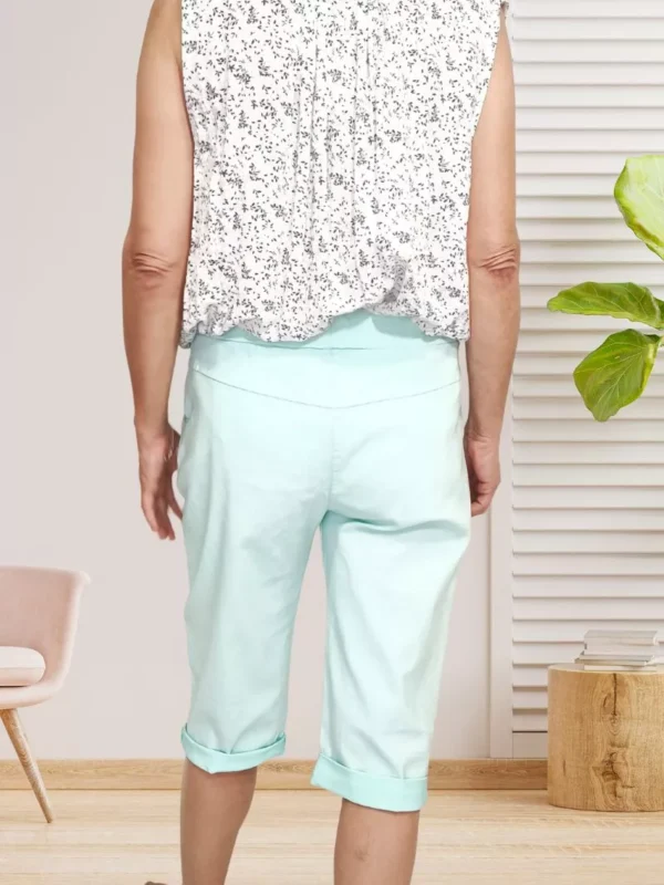 bermuda-uni-turquoise-ds bermuda uni turquoise pour femme vue de dos