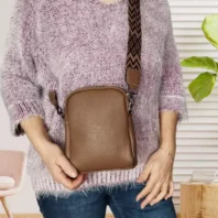 Mini sac à bandoulière bicolore marron brun vue dos