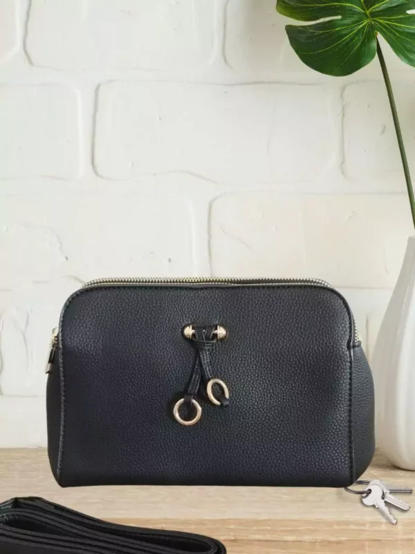 sac-boucles-dorees-a-bandouliere-noir-dev Sac boucles dorées à bandoulière femme noir