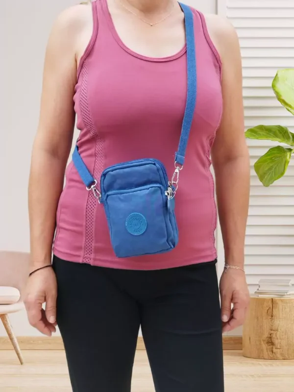 sac-format-sport-bleu-dv Sac format sport bleu femme
