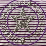 T-shirt rayé étoile en sequins violet - matière