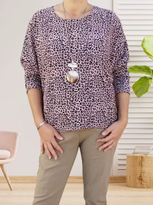 Tunique motif léopard rose poudrée femme taille unique du 36 au 42 vue devant