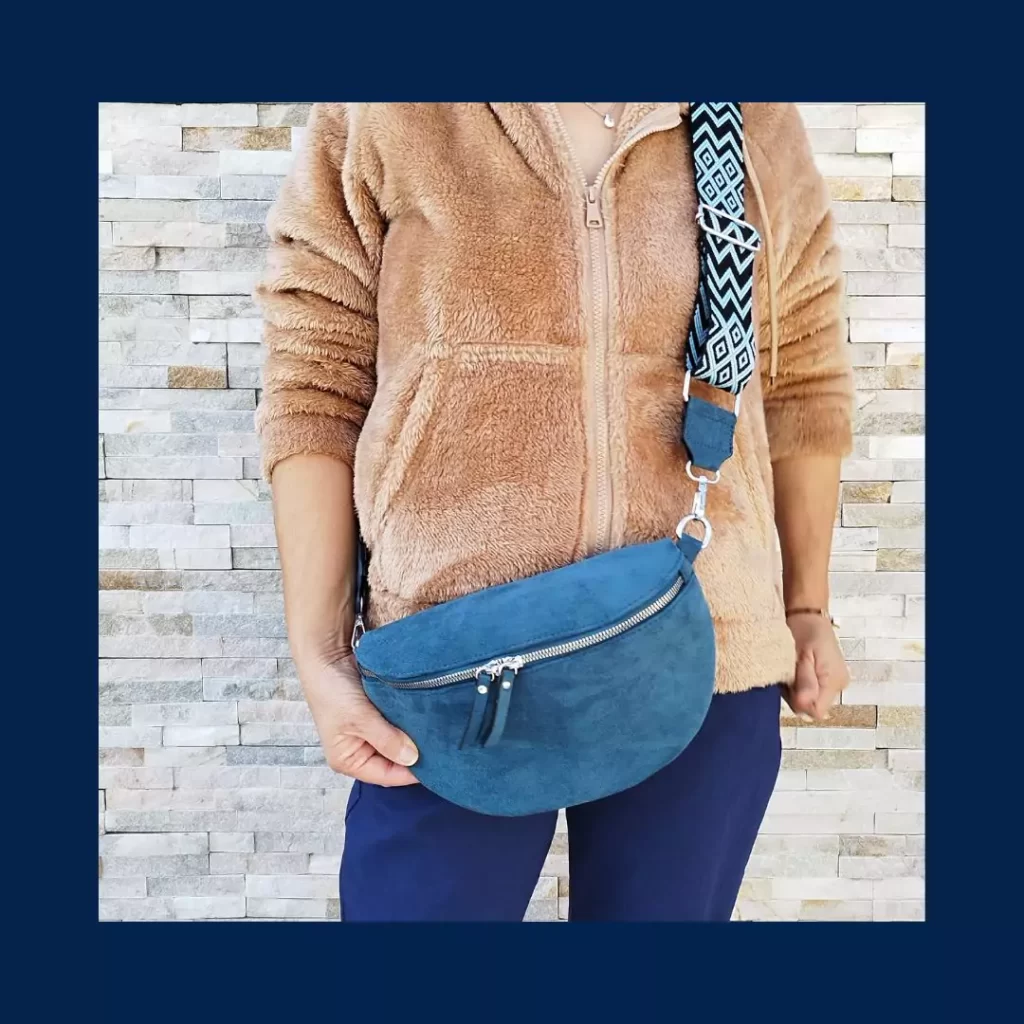 Post insta feed bleu foncé