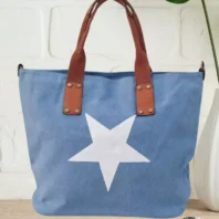 Sac motif étoile appliquée bleu clair femme vue devant