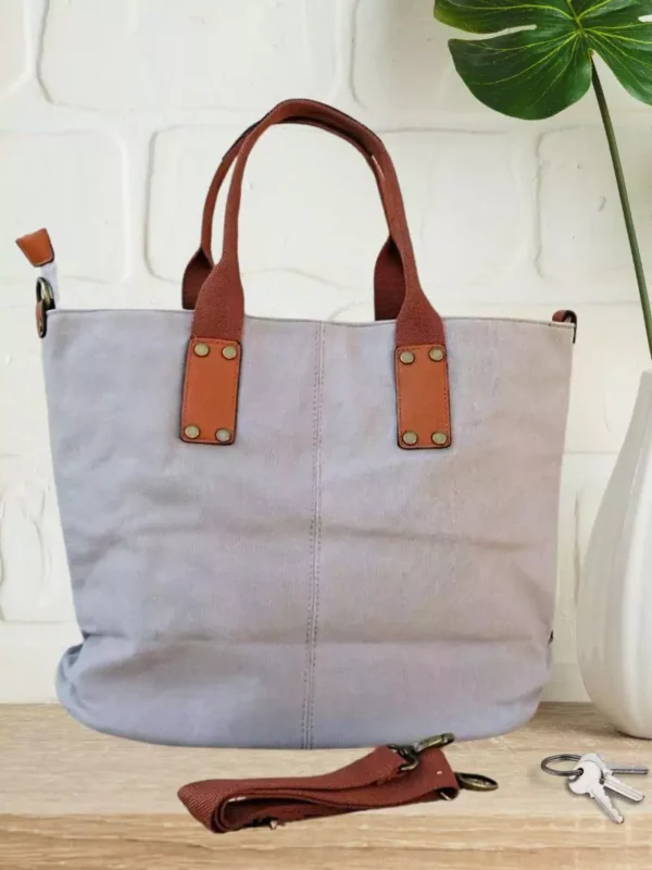 sac-motif-etoile-gris-clair-ds Sac motif étoile gris clair femme vue dos