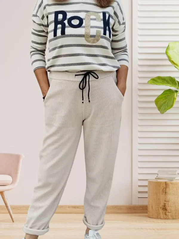 pantalon-velours-cotele-blanc-creme-dv Pantalon velours côtelé blanc crème pour femme vue de face
