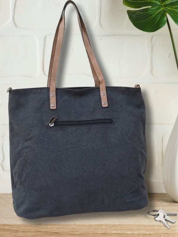sac fourre-tout étoile appliquée noir ds Sac fourre-tout étoile appliquée noir délavé vue dos