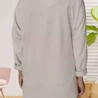 Tunique gaufrée carreaux beige femme vue dos