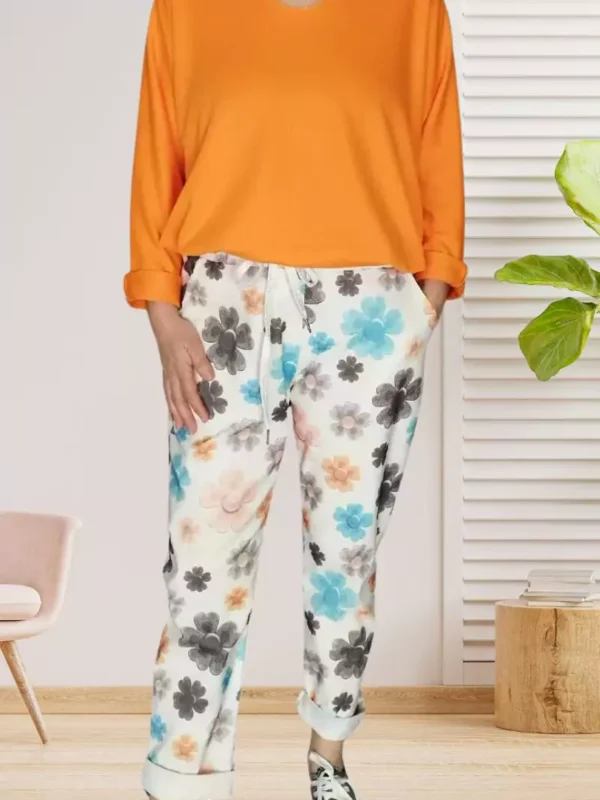 pantalon-a-fleurs-dv Pantalon à fleurs femme vue dos