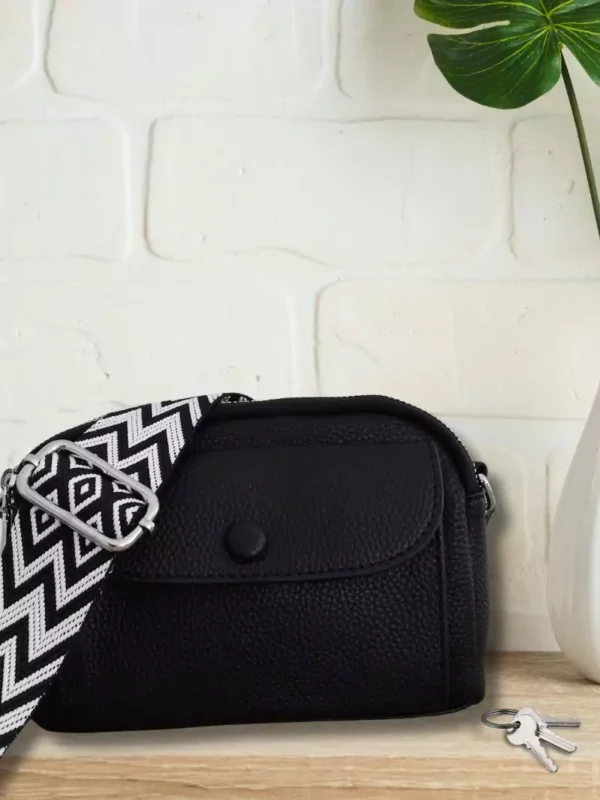 petit-sac-a-bandouliere-bicolore-noir-dev Petit sac à bandoulière bicolore noir femme
