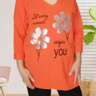 Pull fin Flowers, col en V, manches longues, fleurs en sequins argentés, vue de face, coloris : orange