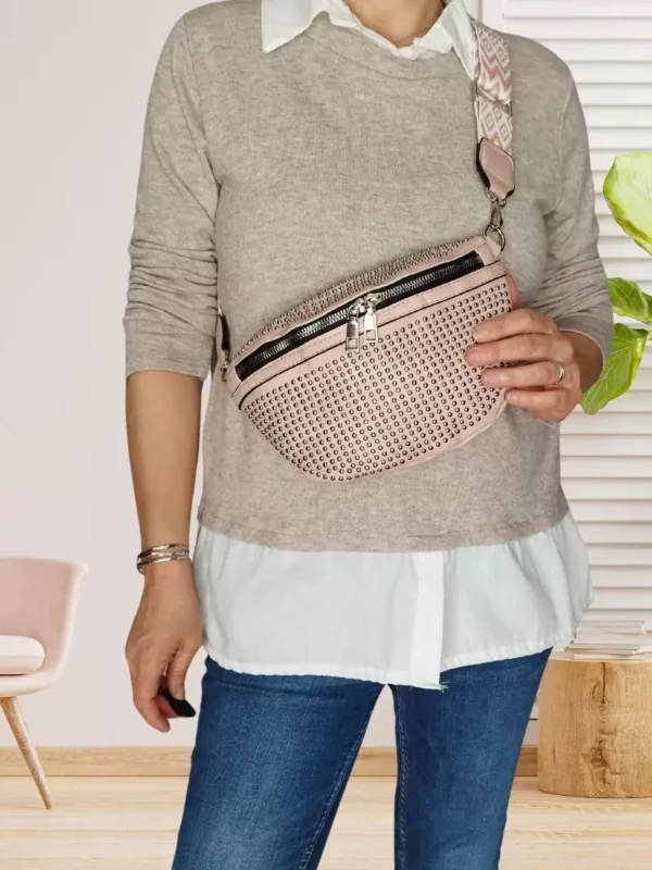 sac-banane-cloute-rose-poudree-dv Sac banane clouté rose poudrée femme vue devant