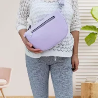 Sac banane 2 zips parme femme vue dos