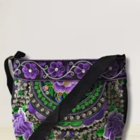 Sac brodé à bandoulière violet