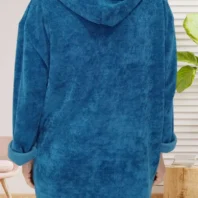 Pull velours côtelé à capuche bleu pour femme vue de dos